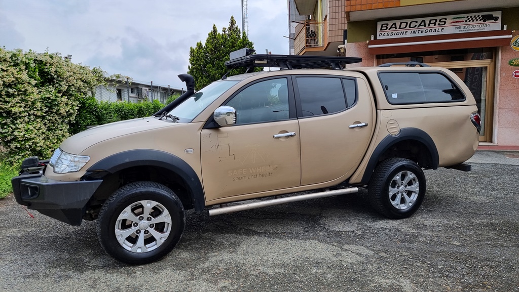 MITSUBISHI L200 2.5 DI/D 178CV INTENSE PREPARATA PER VIAGGI, foto 4