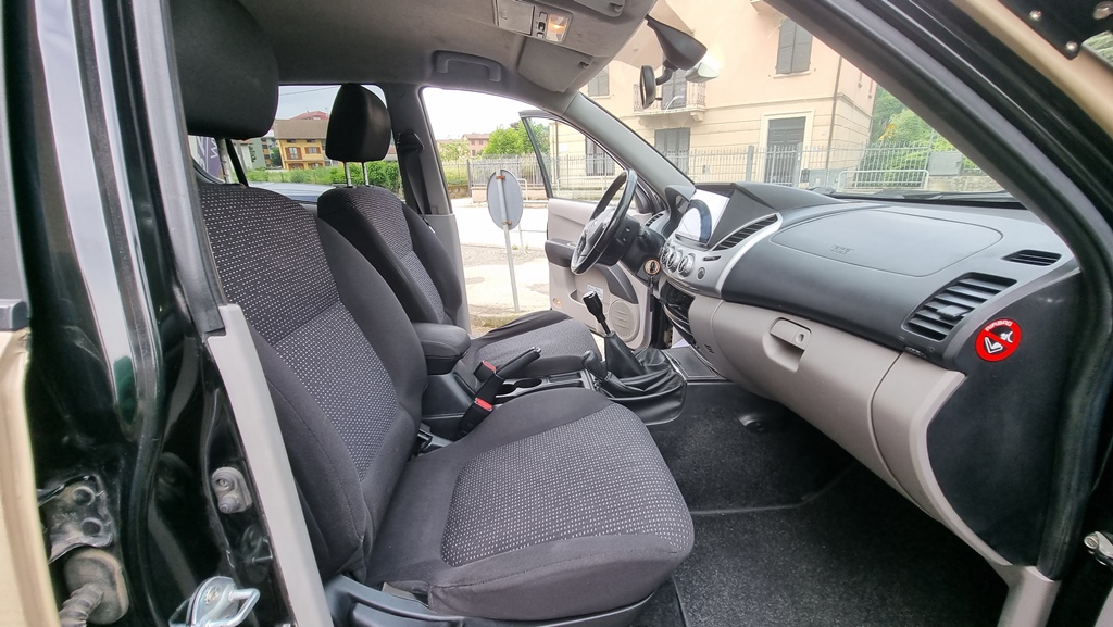 MITSUBISHI L200 2.5 DI/D 178CV INTENSE PREPARATA PER VIAGGI, foto 40
