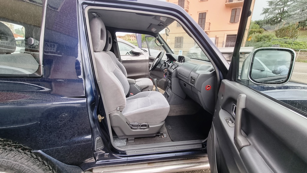 MITSUBISHI PAJERO V20 2.5 TD GLS TROPHY LIMITED LIMITED EDITION, foto 36