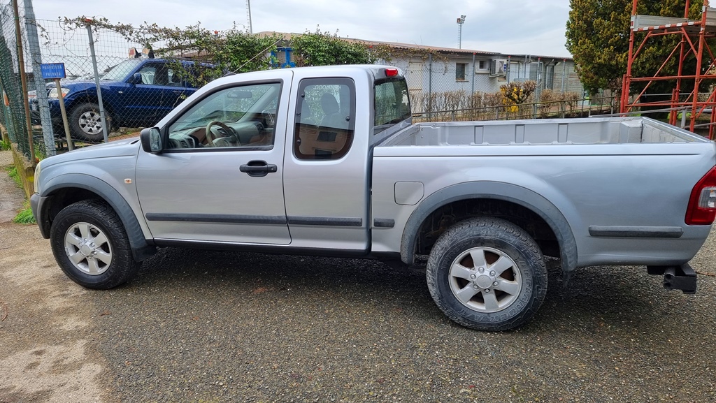 ISUZU D-MAX 3.0 TD LS SPACE CAB, foto 5