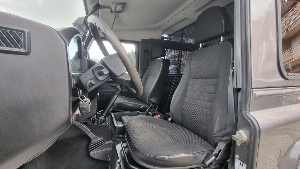 LAND ROVER DEFENDER 90 TD4 SW "S", foto 32