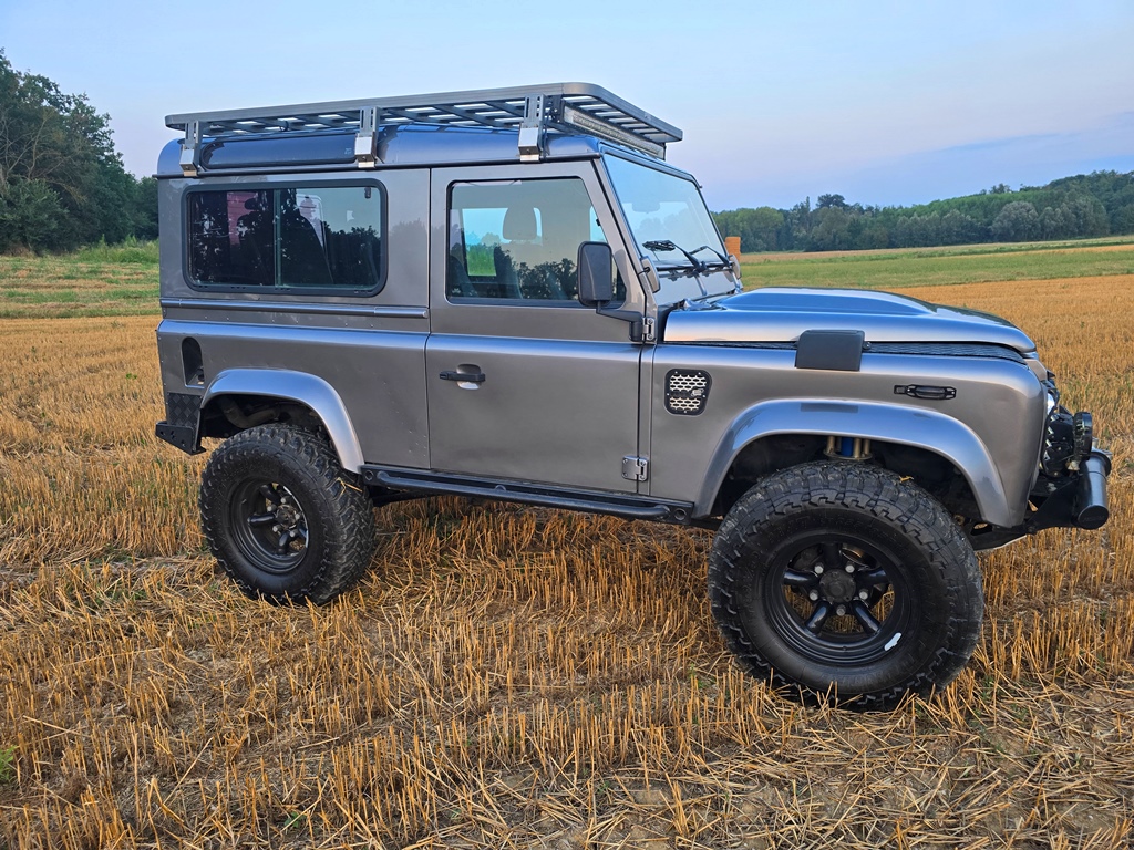 LAND ROVER DEFENDER 90 TD4 "SE", foto 13
