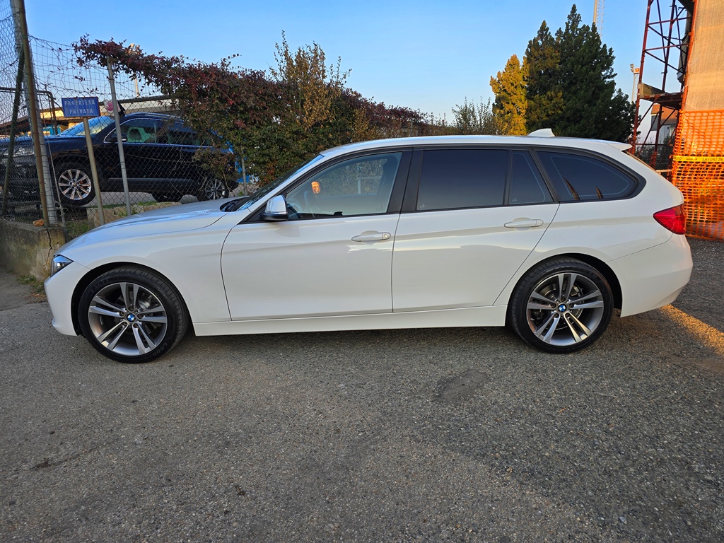 BMW 320d TOURING X DRIVE, foto 5