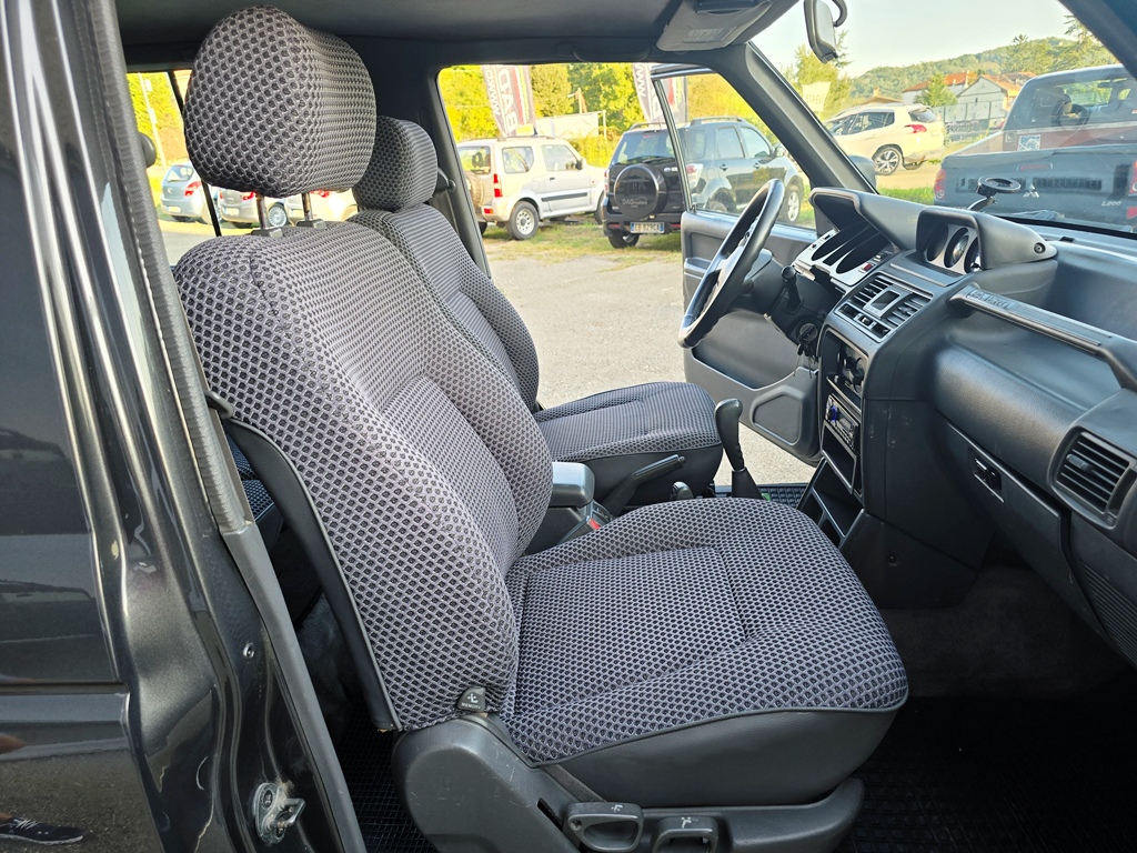 MITSUBISHI PAJERO 2.5 TD METAL TOP GLX RESTAURATO, foto 35