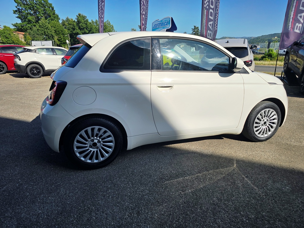 FIAT 500e ICON+ 42KW, foto 11