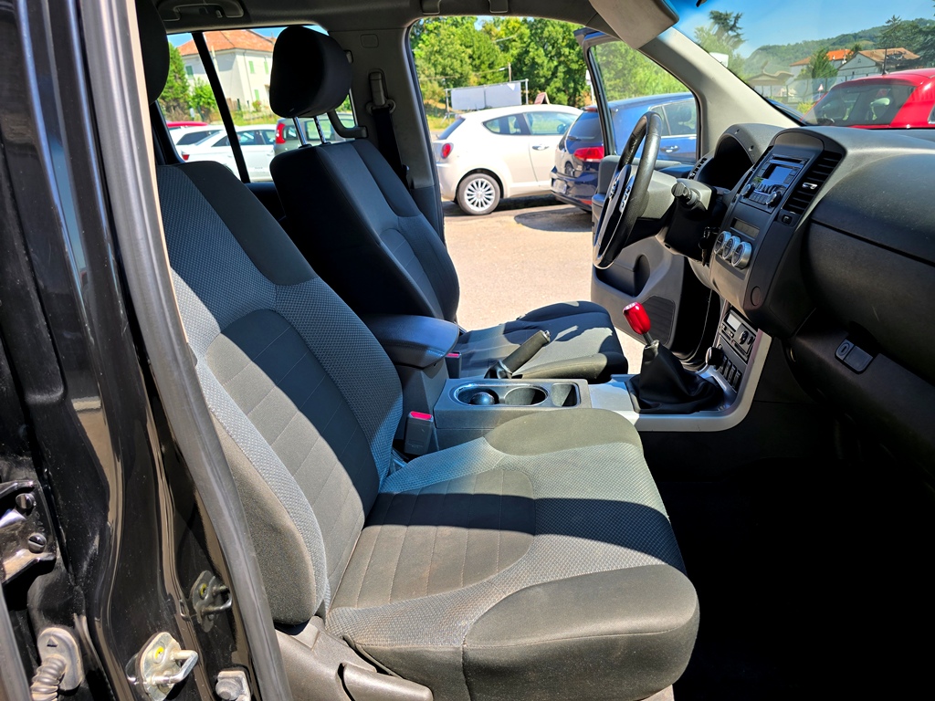 NISSAN NAVARA 2.5 DCI 190 CV "LE" FATTURABILE, foto 35
