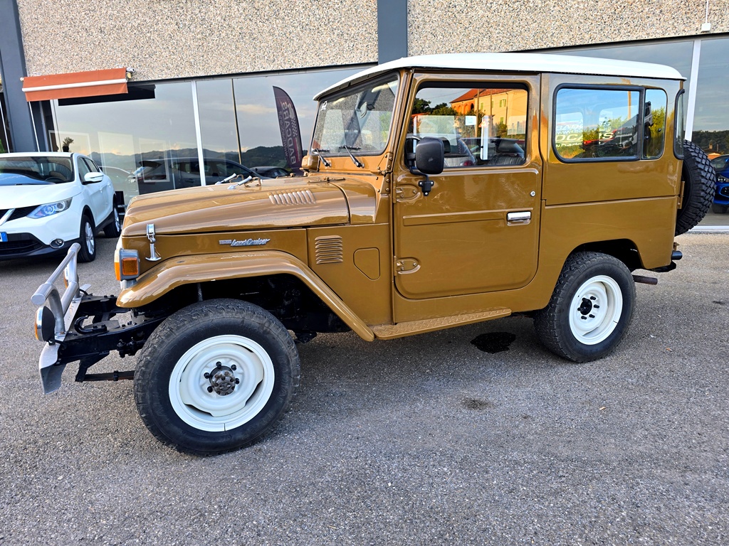 TOYOTA LAND CRUISER BJ 40 3.0 D, foto 4